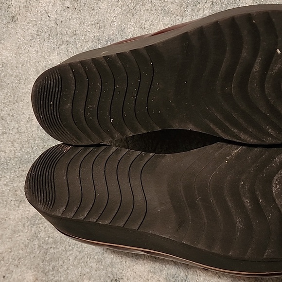 Shiny Faux-Leather Chunky Heel Loafers - Picture 5 of 7